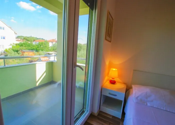 Casa vacanze House With Garden And Barbecue Grill In *